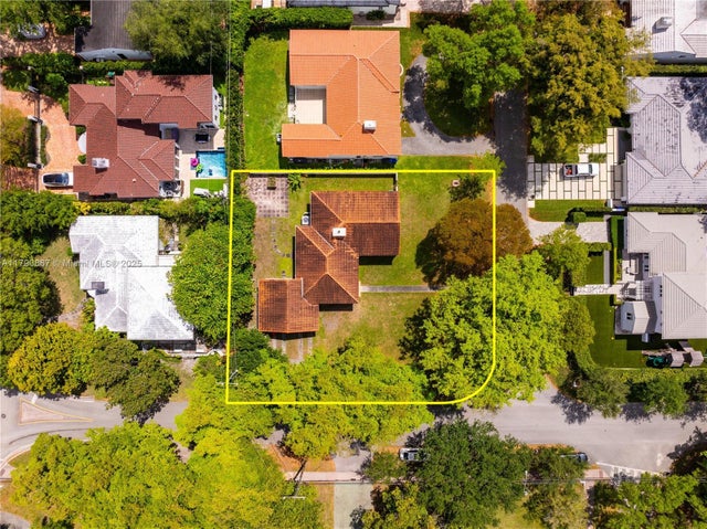 2 of 14 - 747-1 Palermo Ave, Coral Gables, FL