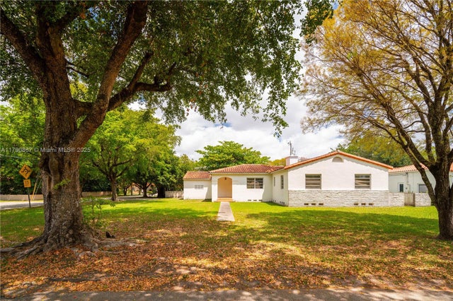 4 of 14 - 747-1 Palermo Ave, Coral Gables, FL