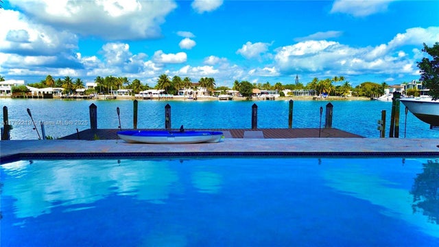 2 of 41 - N/A, Miami Beach, FL