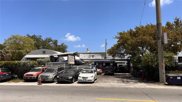 2 of 10 - 916 Nw 9th Ave, Fort Lauderdale, FL