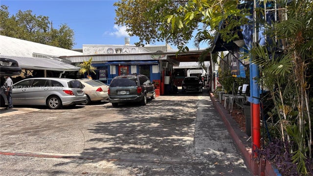 3 of 10 - 916 Nw 9th Ave, Fort Lauderdale, FL