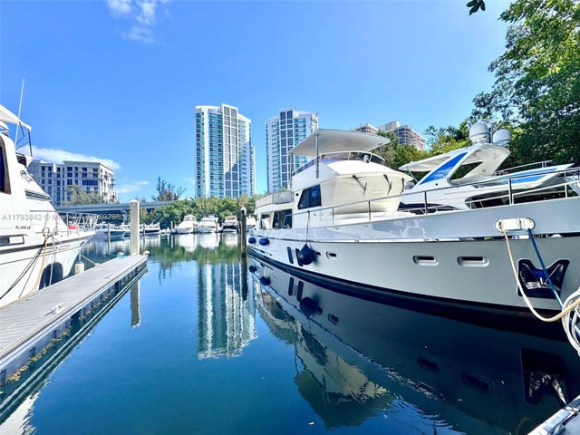 3 of 16 - 3575 Mystic Pointe Dr. Slip 99, Aventura, FL