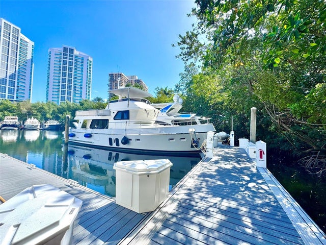 5 of 16 - 3575 Mystic Pointe Dr. Slip 99, Aventura, FL