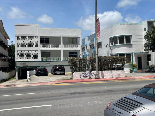 4 of 15 - 9040 Collins Ave, Surfside, FL