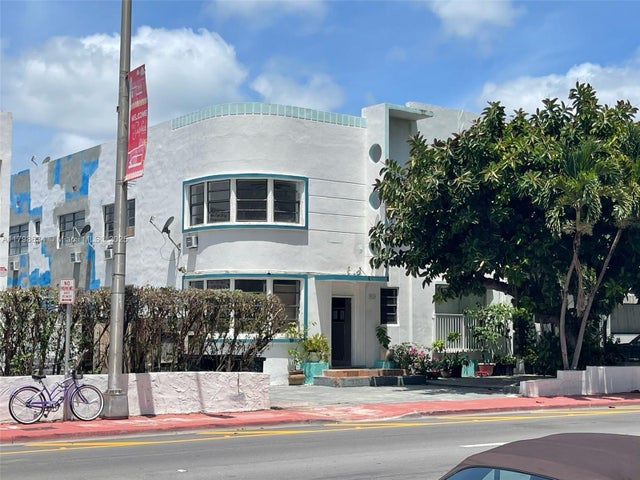 5 of 15 - 9040 Collins Ave, Surfside, FL