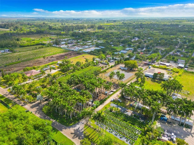 4 of 19 - 15555 Sw 212, Miami, FL
