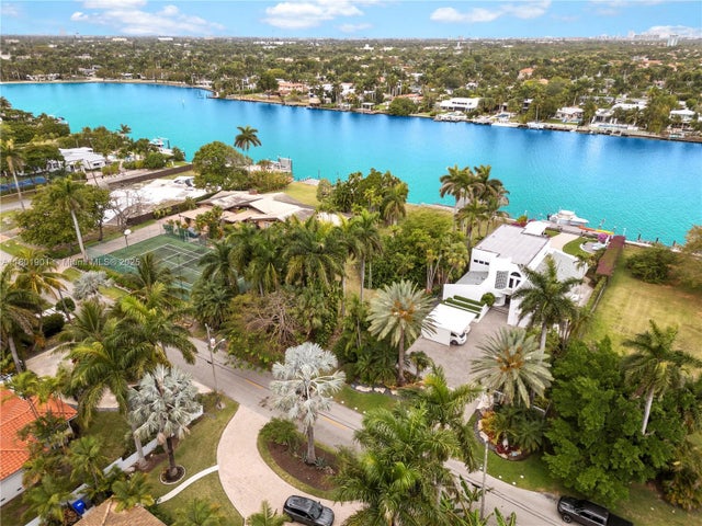 5 of 21 - 1018 S Northlake Dr, Hollywood, FL