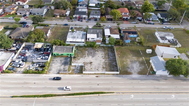 4 of 10 - 5231 Pembroke Rd, Hollywood, FL
