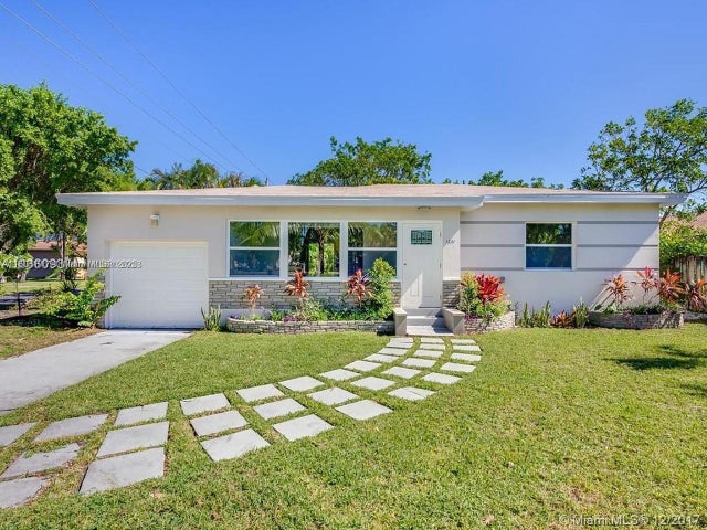 3 of 15 - 1231 N 16th Ct, Hollywood, FL