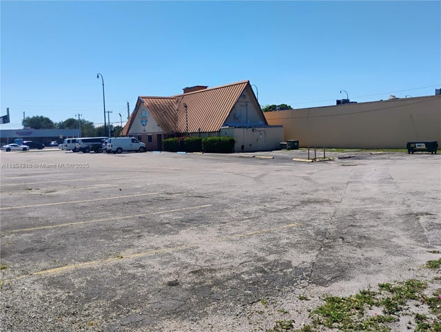 1 of 11 - N/A, Tamarac, FL
