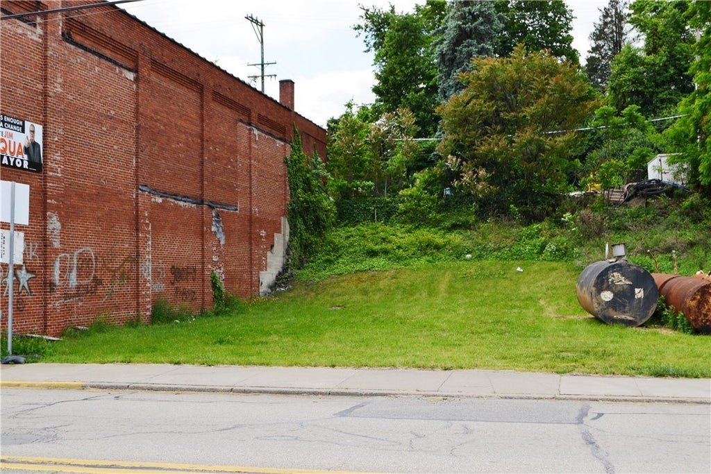 State Street, Clairton