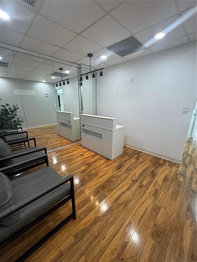 1 of 10 - 17395 N Bay Rd, Sunny Isles Beach, FL