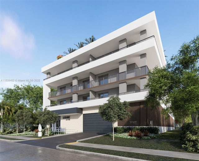 3 of 21 - 2455 Polk St, Hollywood, FL