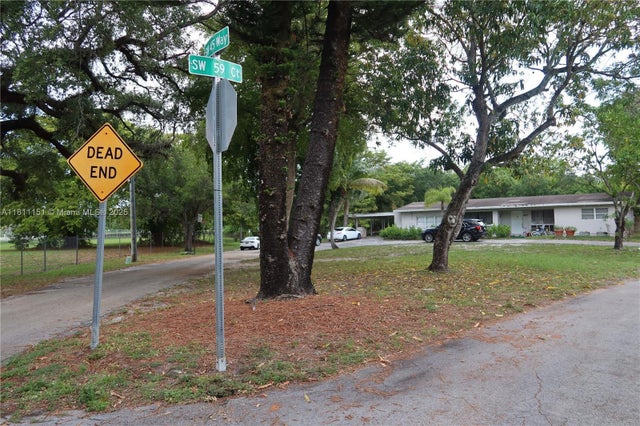 3 of 15 - 5920 Sw 45th Way, Dania Beach, FL
