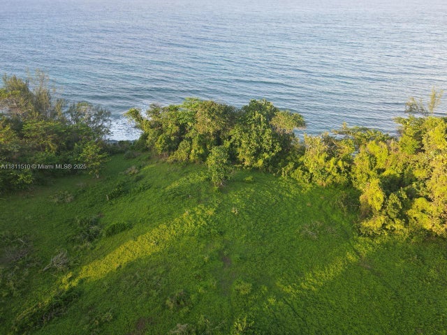 2 of 7 - Na Portland,jamaica, Portland, 