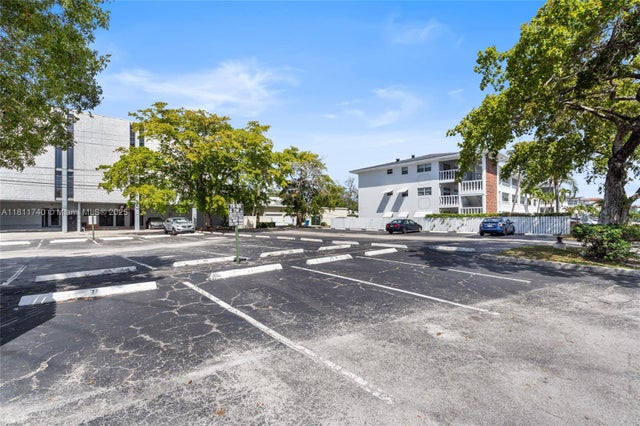 1 of 67 - 5100 N Federal Hwy, Fort Lauderdale, FL