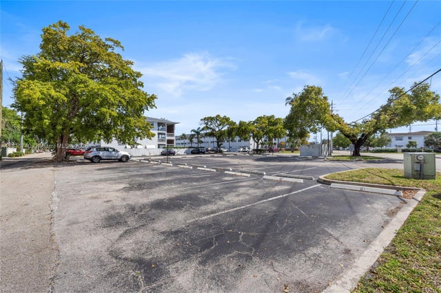 2 of 67 - 5100 N Federal Hwy, Fort Lauderdale, FL