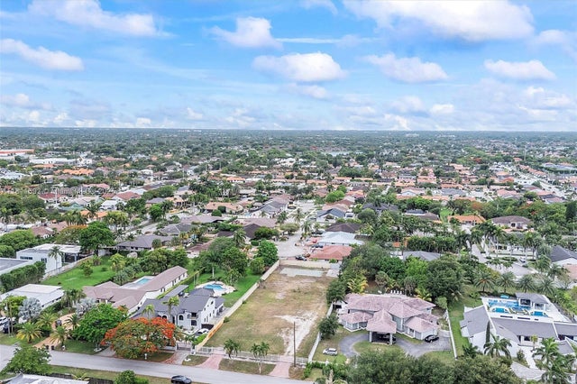3 of 20 - 14020 Sw 34th St, Miami, FL