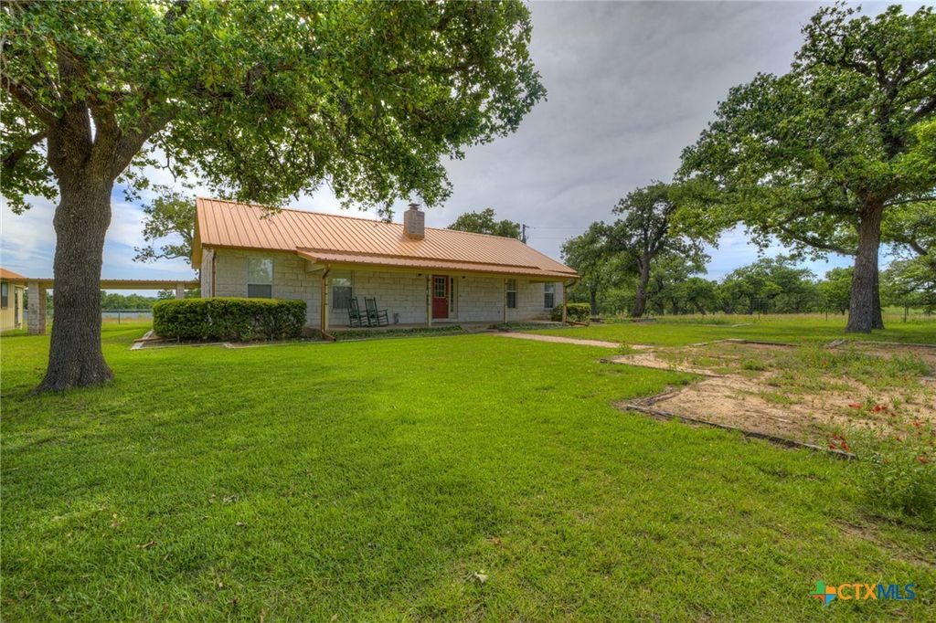 82 Bell Mountain Road, Fredericksburg