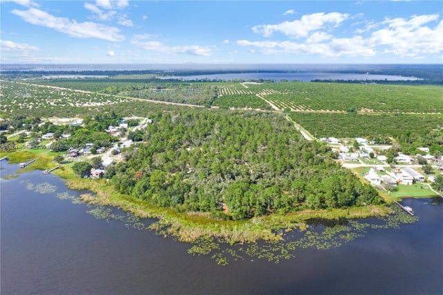 3 of 7 - 1800 E Claradge Ave, Avon Park, FL