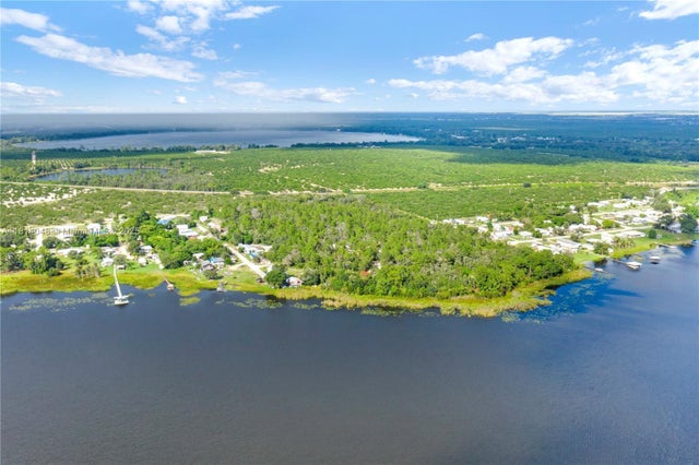 4 of 7 - 1800 E Claradge Ave, Avon Park, FL