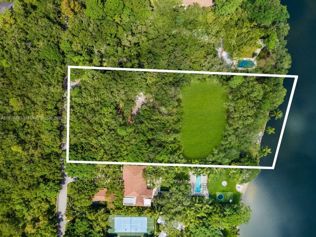 5 of 17 - 5355 Hammock Dr, Coral Gables, FL