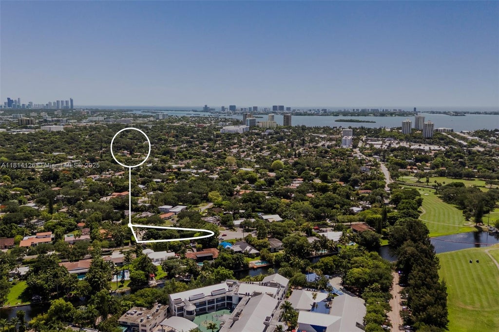 10801 Griffing Blvd, Biscayne Park