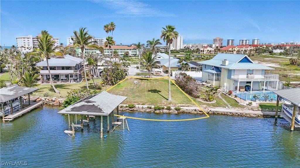 22491 Buccaneer Lagoon St, Fort Myers Beach