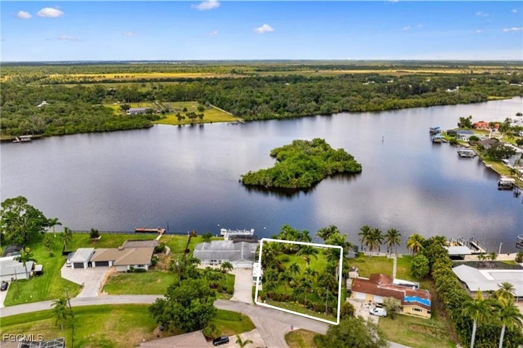 14550 Riverside Dr, Fort Myers