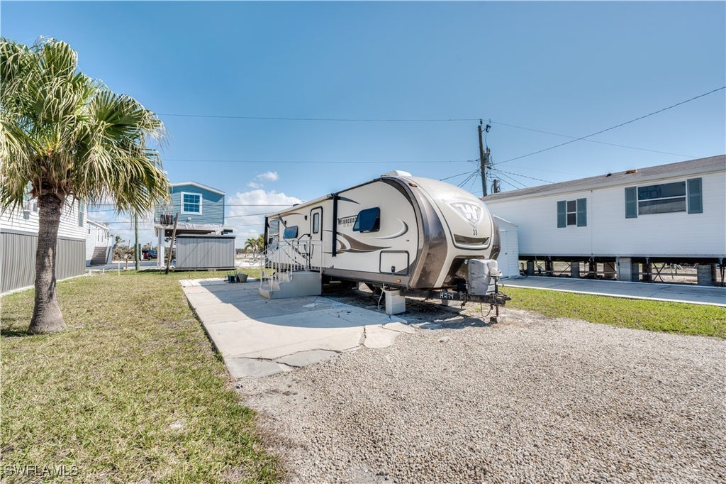38 Helen Ln, FORT MYERS BEACH
