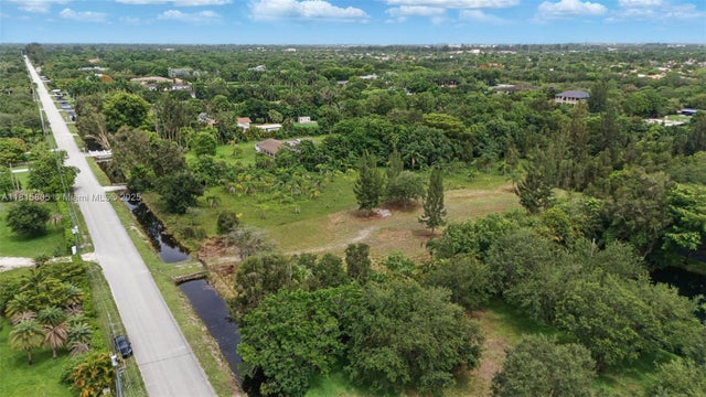 5 of 9 - 14020 Mustang Trl, Southwest Ranches, FL