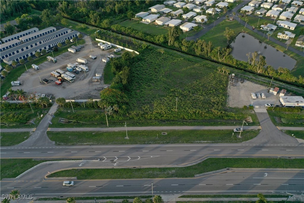 2536 N Tamiami Trl, NORTH FORT MYERS