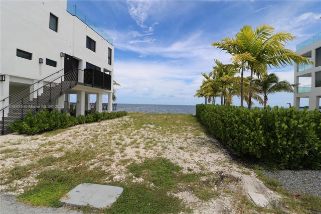 5 of 33 - 94825 Overseas Hwy #35, Key Largo, FL
