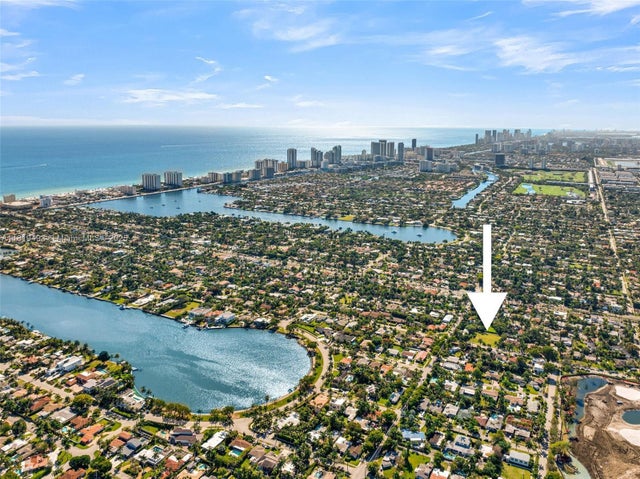 1 of 31 - 1310 Polk St, Hollywood, FL