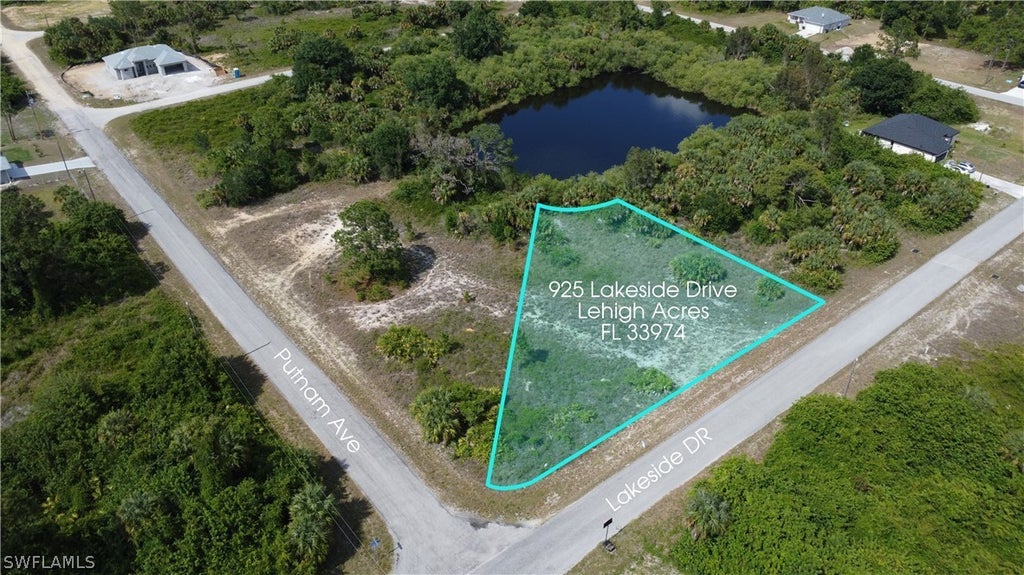 925 Lakeside Dr, Lehigh Acres