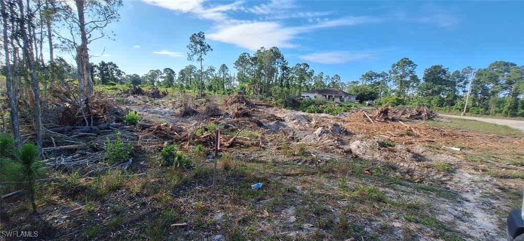 Cora Cir E, LEHIGH ACRES