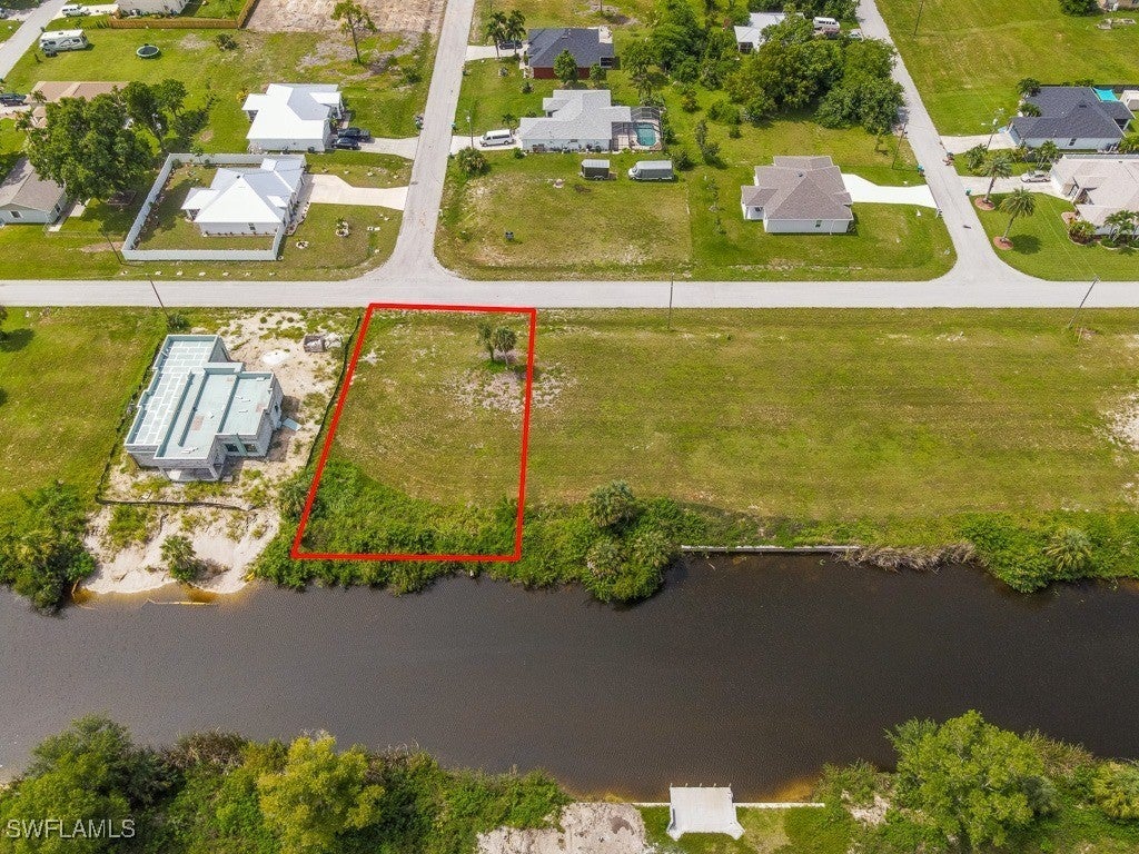 2113 Ne 27th St, CAPE CORAL