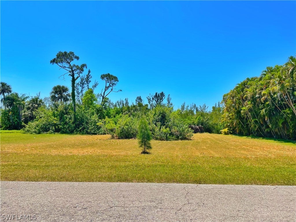 14185 Clubhouse Dr, BOKEELIA