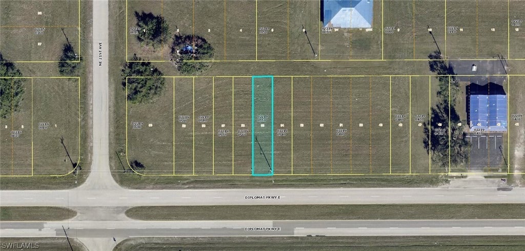 2111 Diplomat Pkwy E, CAPE CORAL