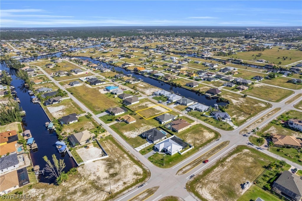 1612 Nw 38th Ave, CAPE CORAL