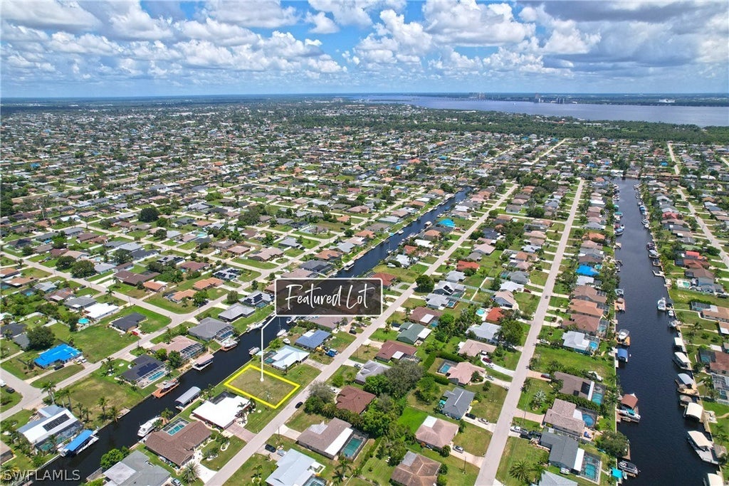 1709 Se 12th St, CAPE CORAL
