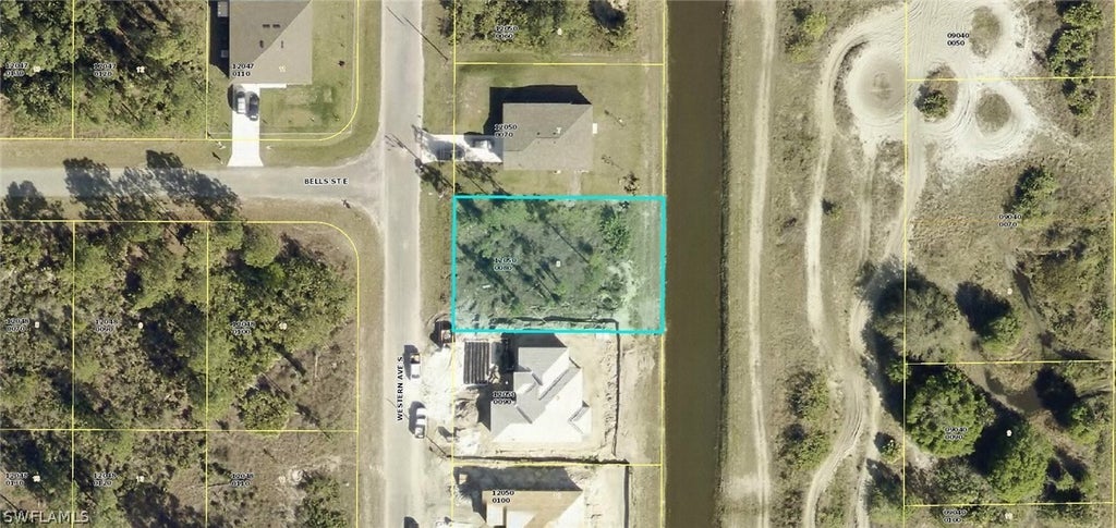 415 Western Ave S, LEHIGH ACRES