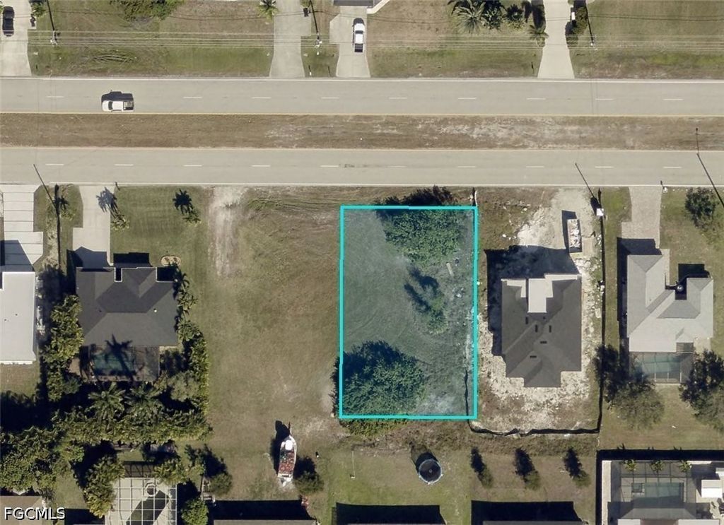2502 Embers Pkwy W, Cape Coral