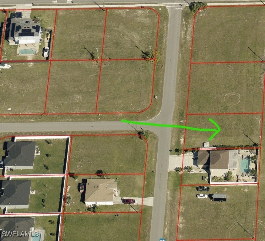 647 Ne 7th Pl, Cape Coral