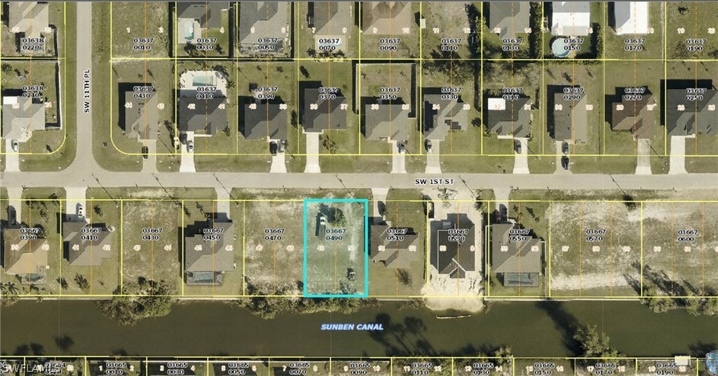 1032 Sw 1st St, CAPE CORAL