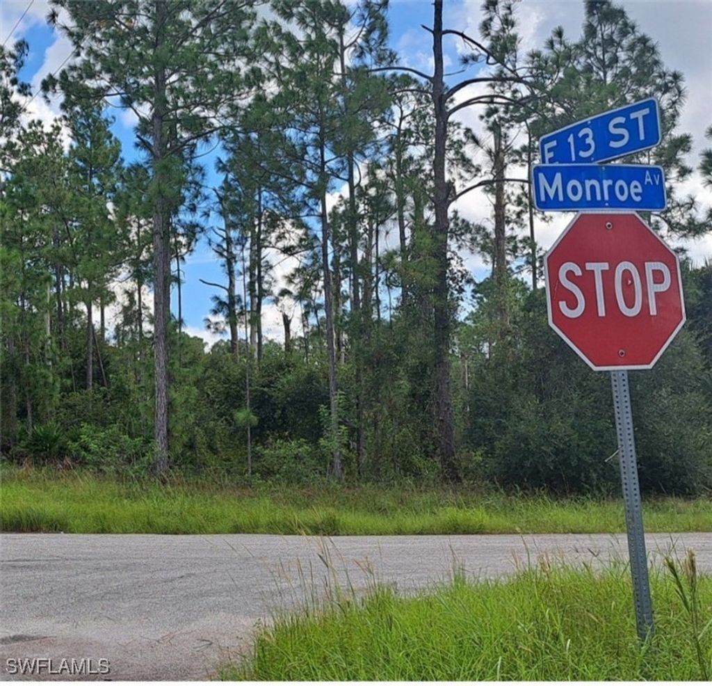 3800 13th St E, LEHIGH ACRES