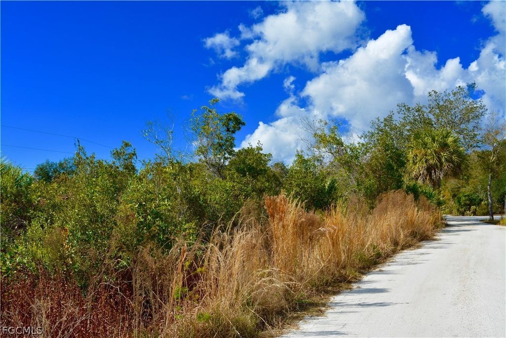 27195 Lowry Ave, Punta Gorda