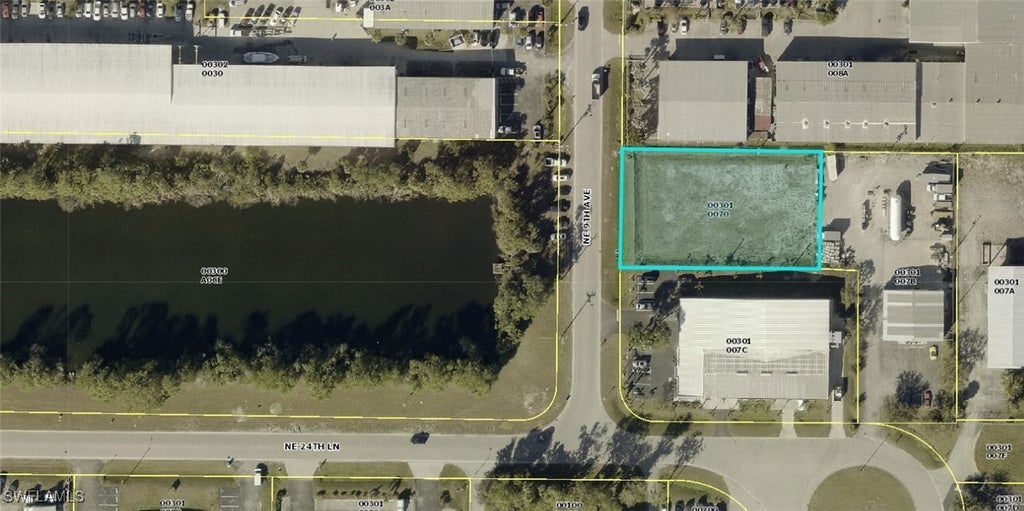 2513 Ne 9th Ave, CAPE CORAL