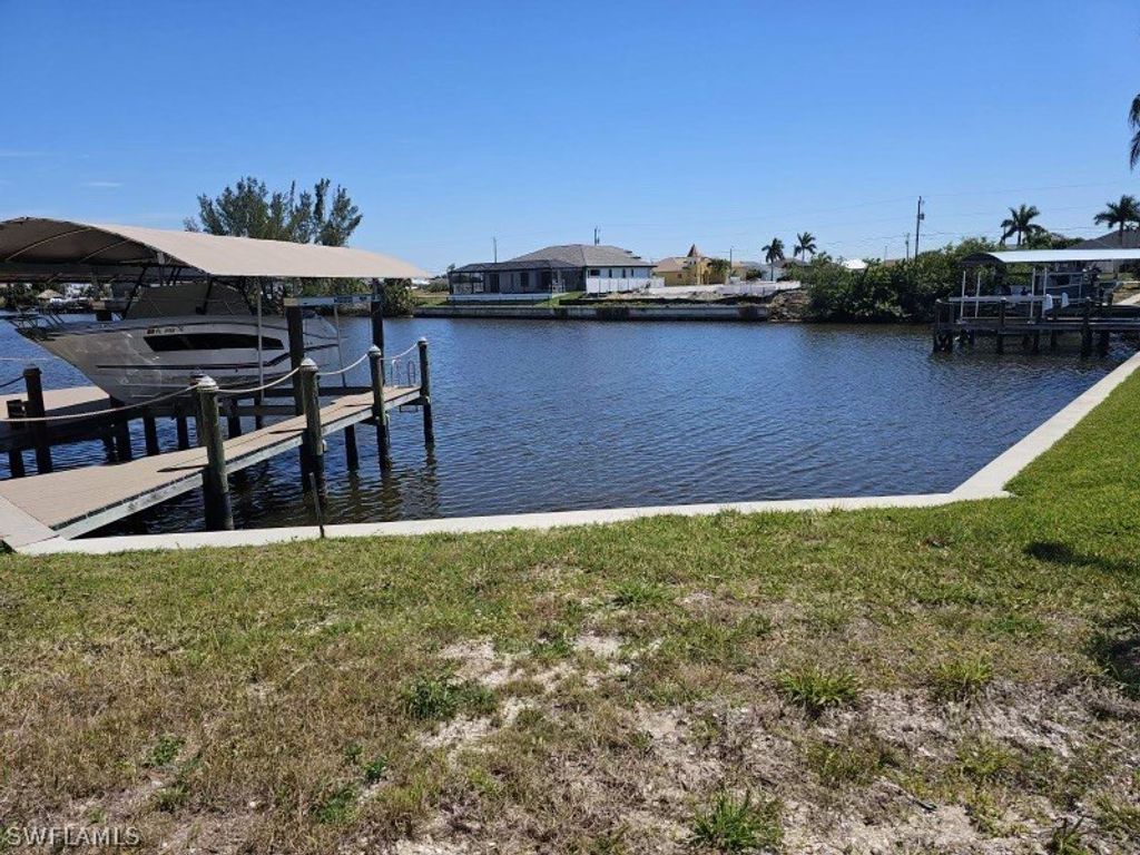 1619 Nw 42nd Pl, Cape Coral