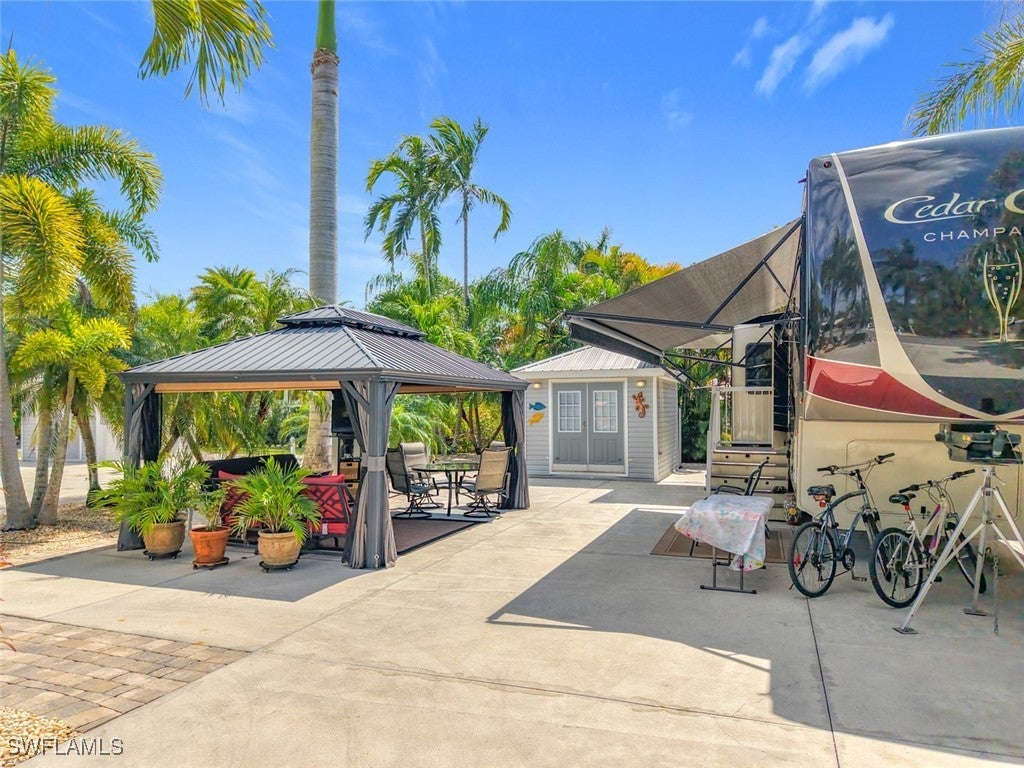 10078 Ramblewood Ct, Fort Myers